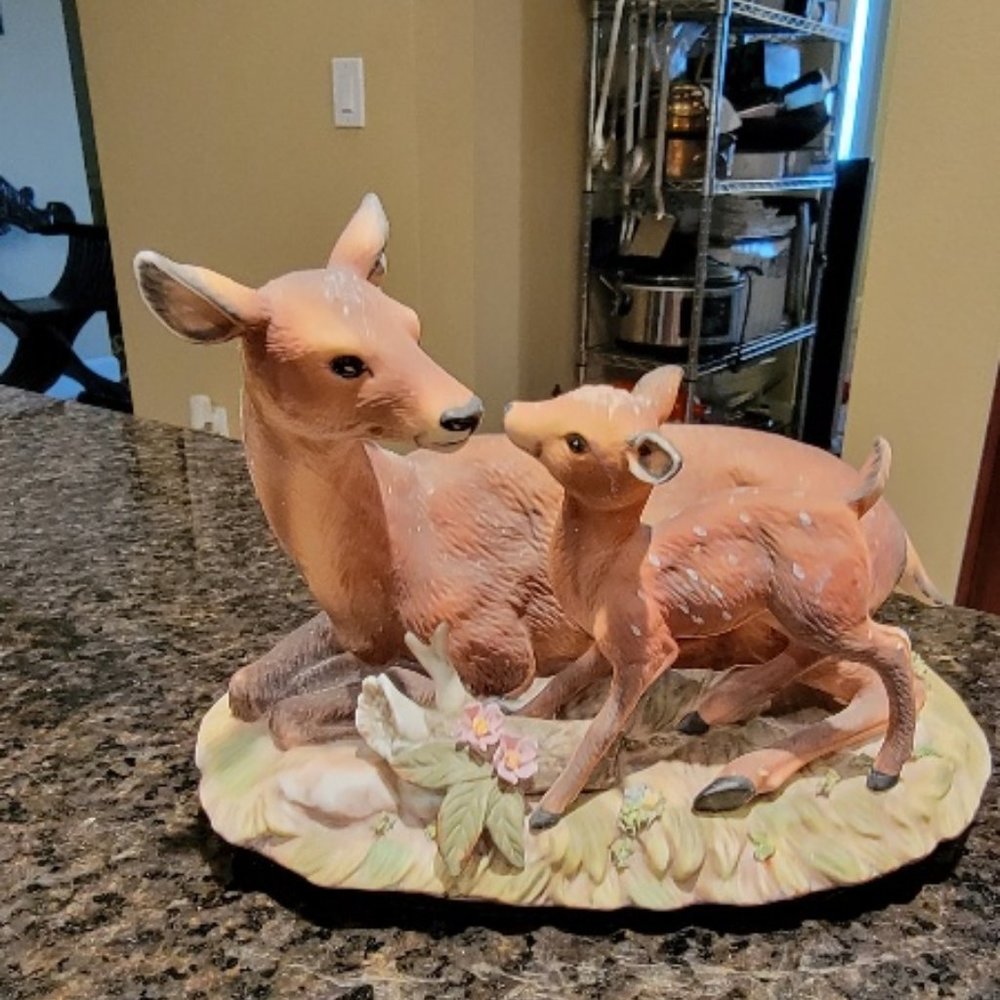 Homco Masterpiece Porcelain "Sweet Dear" Fawn With Mother Vtg 1979